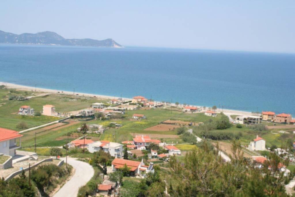 Villa Roses-Mourteri Exterior photo